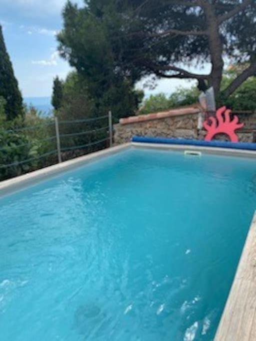 De Au Mont St Clair Vue Exceptionnelle Et Foret Terrasses, Piscine, Petanque, Solarium Prives *